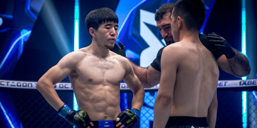Боец из Казахстана не оставил шансов узбекскому файтеру