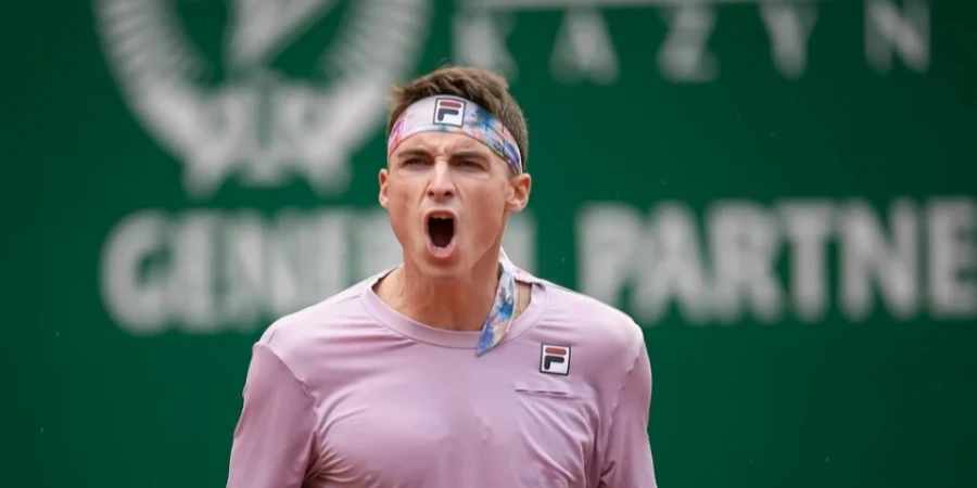 Тимофей Скатов одержал разгромную победу на турнире в Таиланде