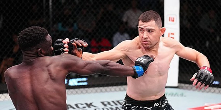 UFC Fight Night 263 турнирінің басты жекпе-жегі өтті