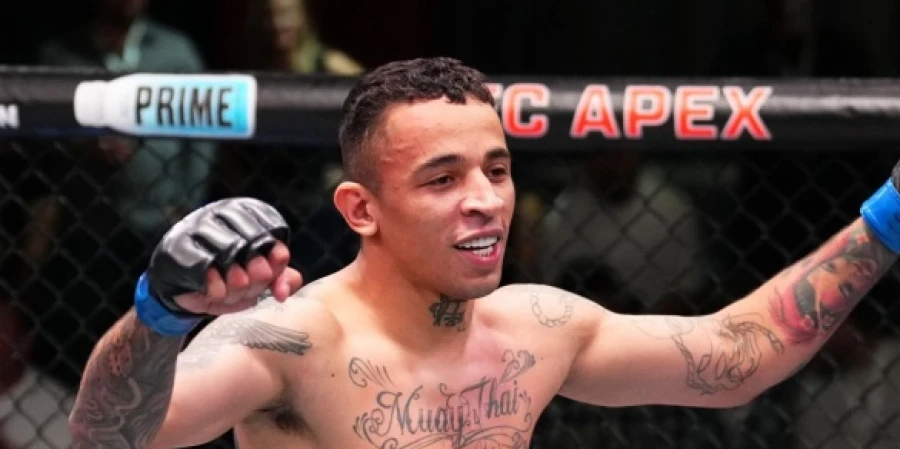 Карлос Пратес обвинил Конора Макгрегора в отказе от очного поединка