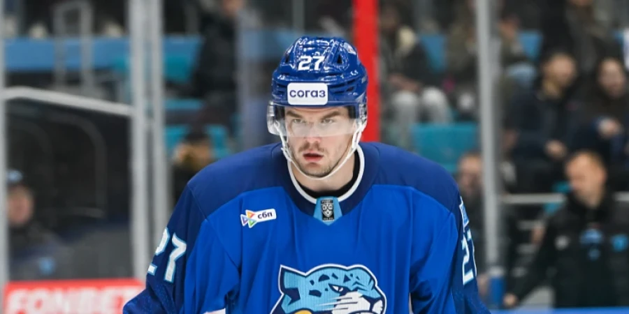 Галимов забросил третью шайбу в матче КХЛ «Адмирал» - «Барыс»