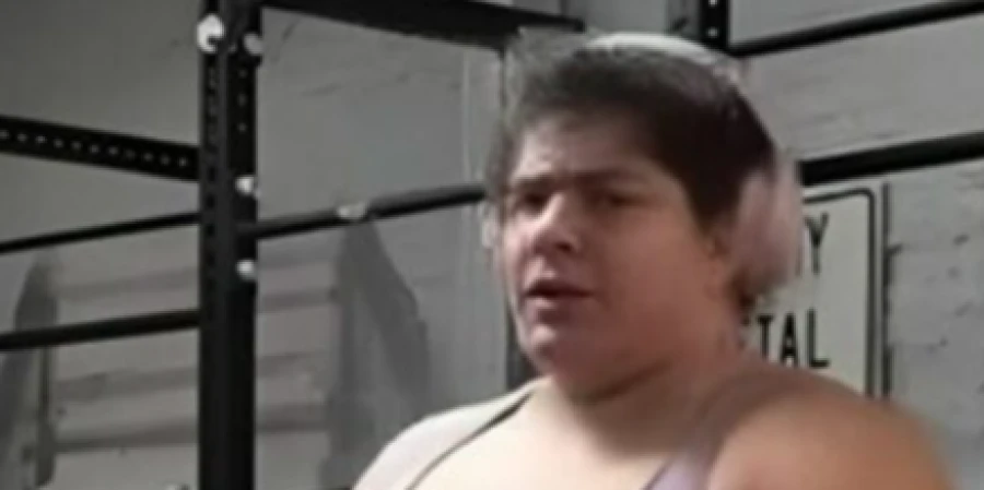 Букер при рождении была мужчиной