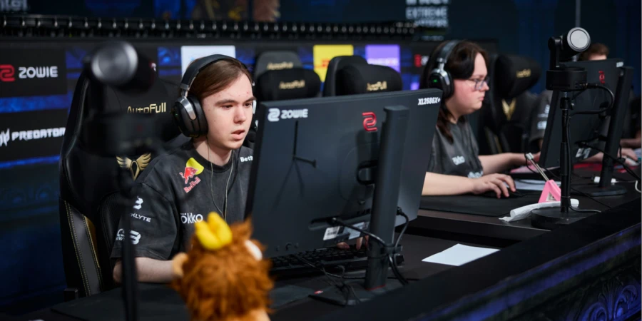 Team Spirit уверенно начала вторую стадию IEM Cologne Major 2026