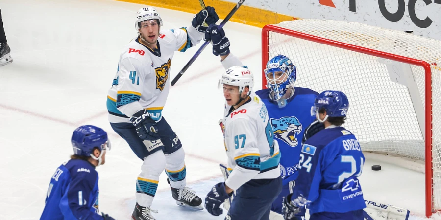 «Барыс» терпит унизительное поражение дома от последнего «Сочи»