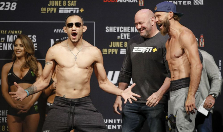 Онлайн трансляция турнира UFC 238