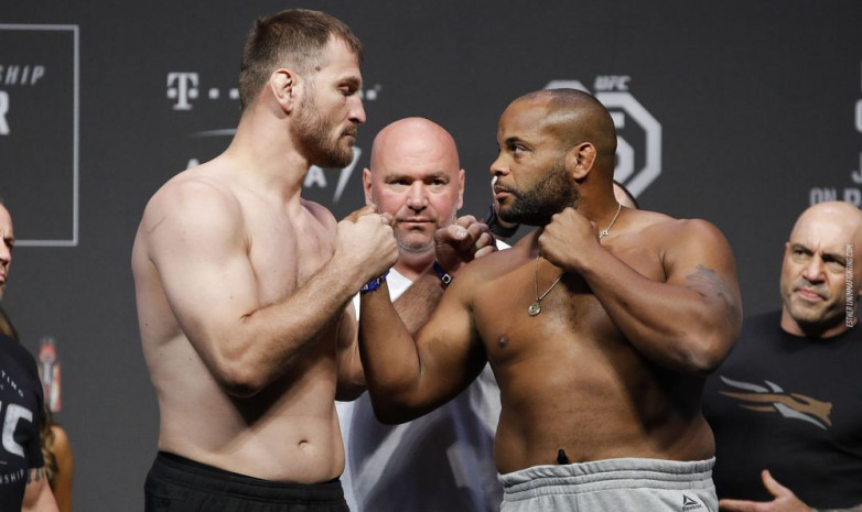 Онлайн трансляция турнира UFC 226: Миочич - Кормье