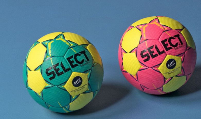 Казахстанские гандболистки уступили китаянкам