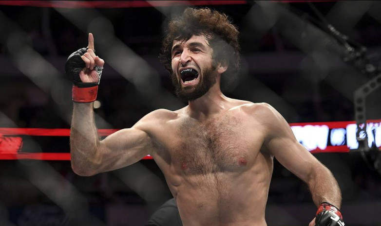 Бой с участием Магомедшарипова возглавит турнир UFC в Москве