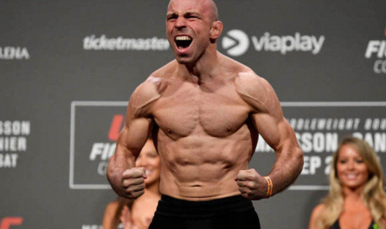 Олимпиаданың күміс жүлдегері UFC-дегі дебютінде жеңіске жетті