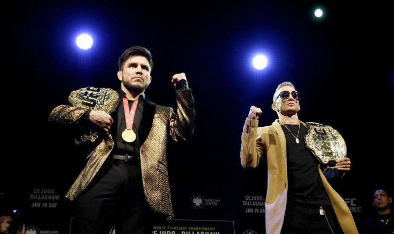 Видео: UFC чемпионы көз арбасуда жыланды өлтірді