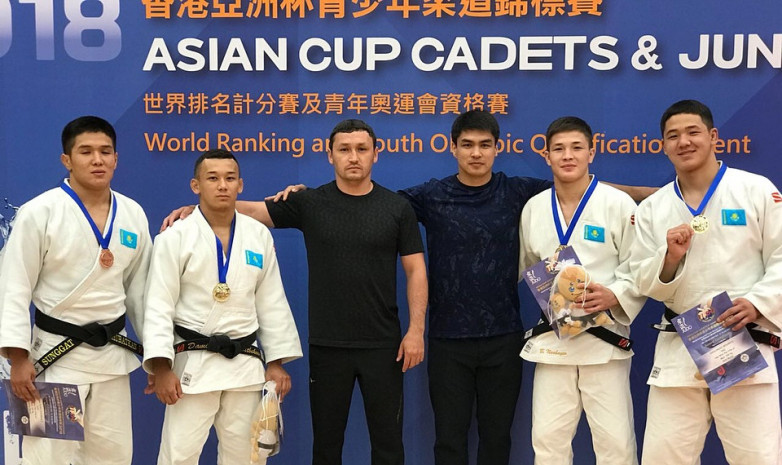 ​Қазақстан жастар құрамасы Азия кубогында 3 алтын алды