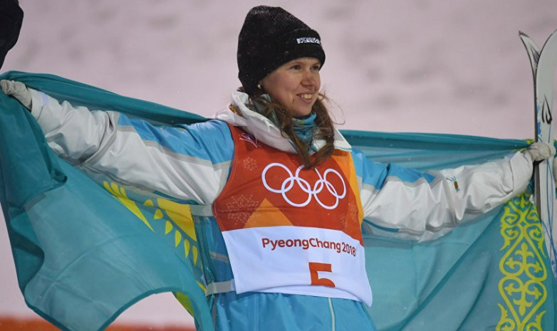 Юлия Галышеваның өнер көрсетуінен бейнешолу