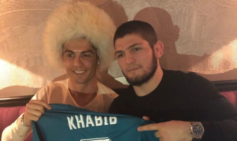 Роналду Хабиб Нурмагомедовты UFC чемпионы атануымен құттықтады