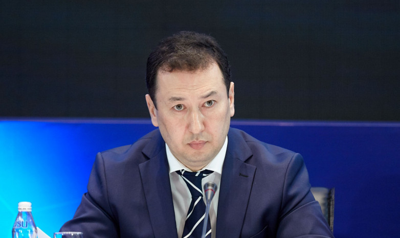 ҚФФ Ян Вороговскийдің не себепті тізімде болмағанын түсіндірді