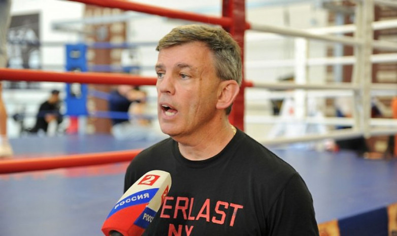Тедди Атлас: Ставлю на победу GGG в поздних раундах