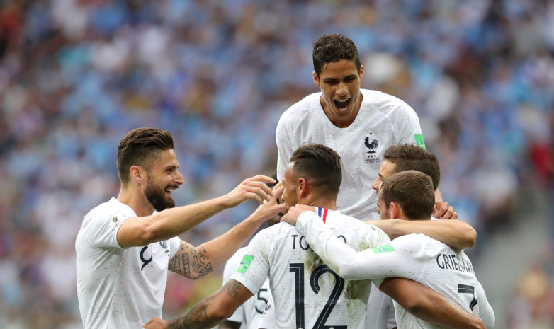 Уругвай - Франция 0:2. Без Кавани полуфинала не видать