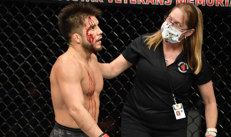 UFC 249. Генри Сехудо Доминик Крусты нокаутпен жеңді