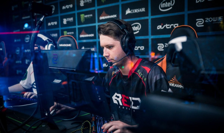 Микаил «Maikelele» Билл покинет «GODSENT»