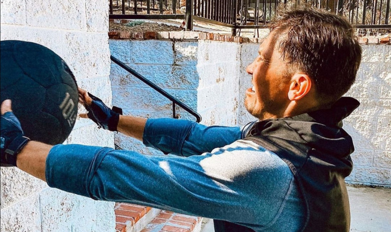 Головкин UFC бапкерінің қарамағында жаттығып жүр 