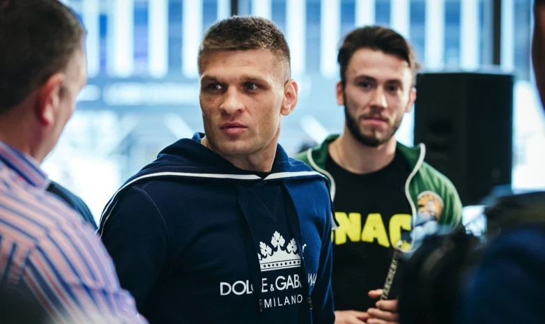 Конноли: Альварес пен Деревянченконың жекпе-жек туралы келіссөзі шындыққа жанаспайды