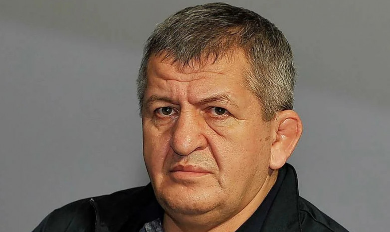 В UFC почтили память Абдулманапа Нурмагомедова