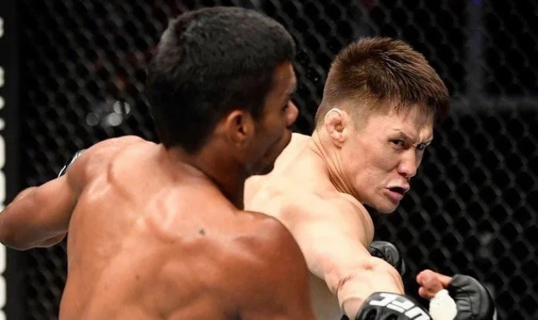 Жалғас Жұмағұловтың UFC дебютінен кейін берген сұхбаты (видео)