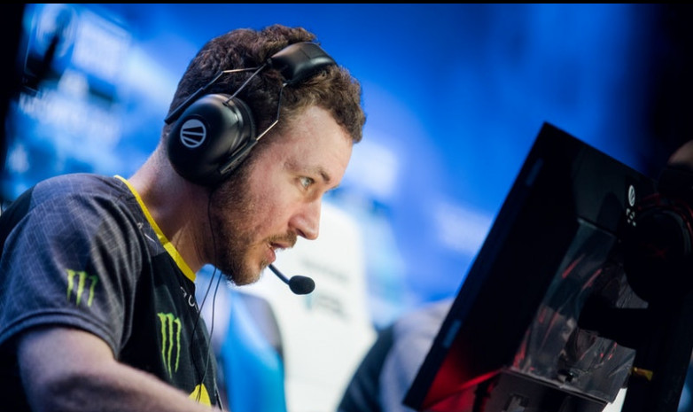 Ветеран возвращается — Иоанн «Edward» Сухарев укомплектовал новый CS:GO-состав