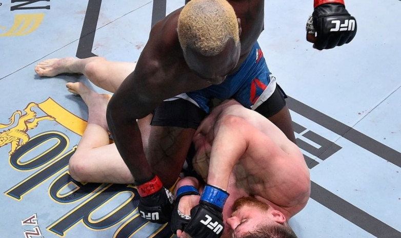 UFC Fight Night 173 турнирінің үздік сәттері. Видео