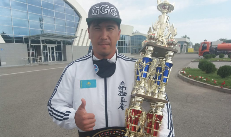 Мерей Сүйінов "Senshi" кубогін жеңіп алды