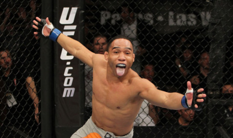 Жұмағұлов төбелесуді тілеген америкалық файтер UFC-ден кетті