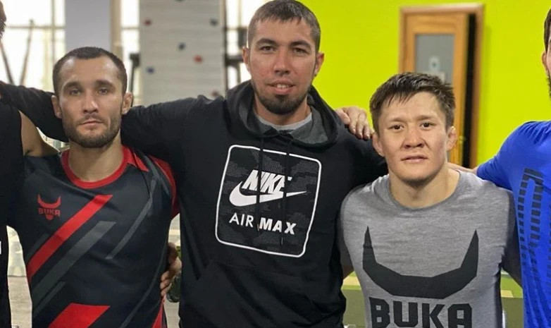 Сергей Морозов пен Жалғас Жұмағұлов жанкүйерлеріне видеожолдау жасады