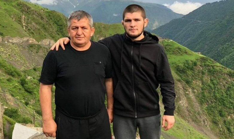 В Дагестане появилось граффити с Хабибом Нурмагомедовым и его покойным отцом