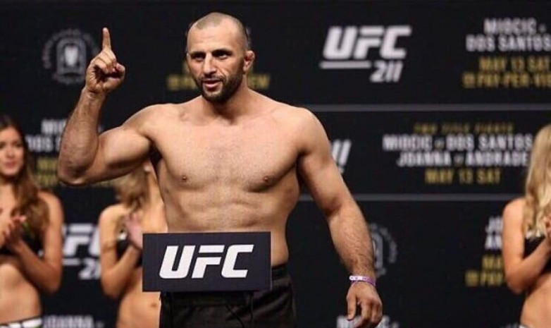 Еще 4 бойца уволены из UFC