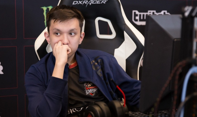 Айбек «Naive-» Токаев получил блокировку на Twitch