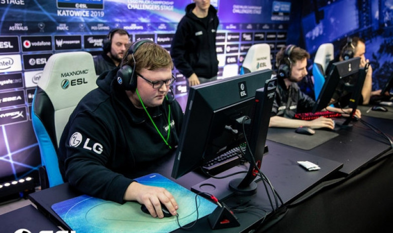 «Boombl4» высказался об отмене «мейджора» и LAN-турниров