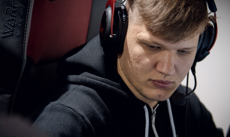 «Natus Vincere» продлили контракты с «s1mple» и «electronic»