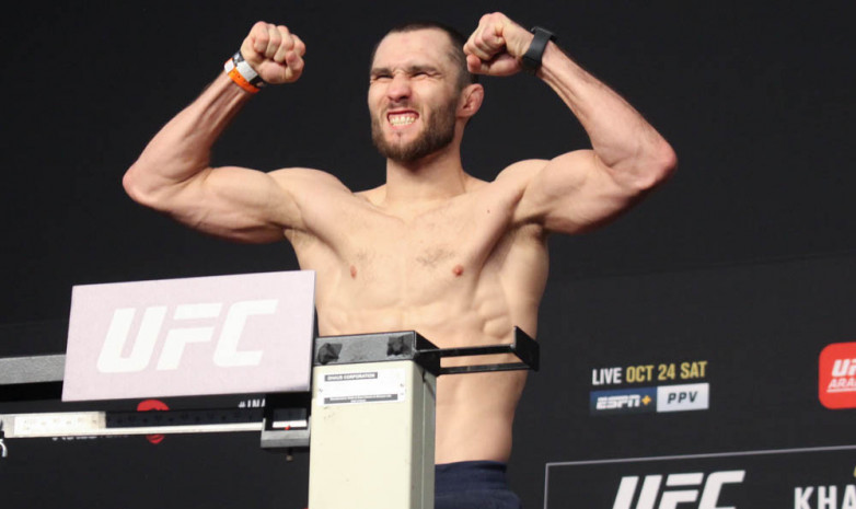 Морозов қатысатын UFC турнирінің толық карды белгілі болды