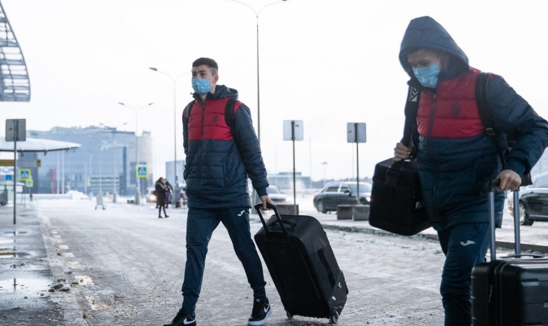 Фото. Зайнутдинов отправился с ЦСКА на зимний сбор в Испанию