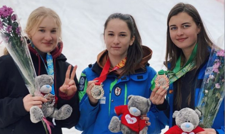 Еще пять медалей завоевали казахстанские горнолыжники на Открытом чемпионате Кыргызстана 