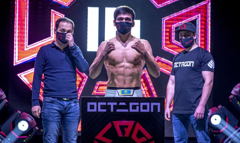 OCTAGON 16. Азат Максум победил Нурбека Болотбекова удушающим приемом