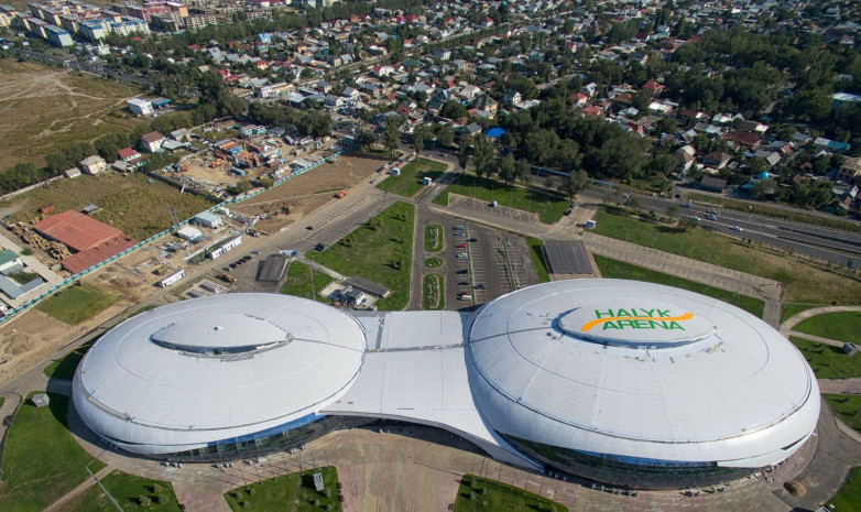 Госпиталь в Halyk Arena начал принимать пациентов с коронавирусом