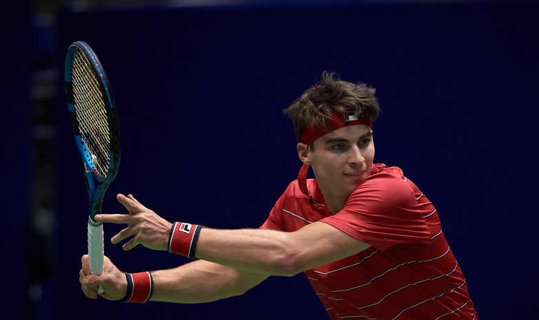 Казахстанский теннисист проиграл во втором круге турнира Challenger 125 в Нур-Султане