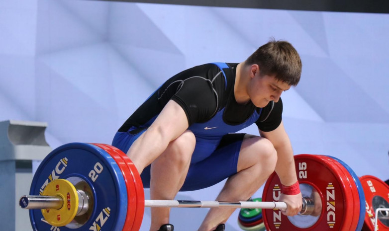 Артем Антропов Азия чемпионатында жүлдегерлер қатарынан көрінді