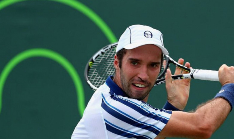 Михаил Кукушкин проиграл на старте турнира cерии ATP в Марбелье
