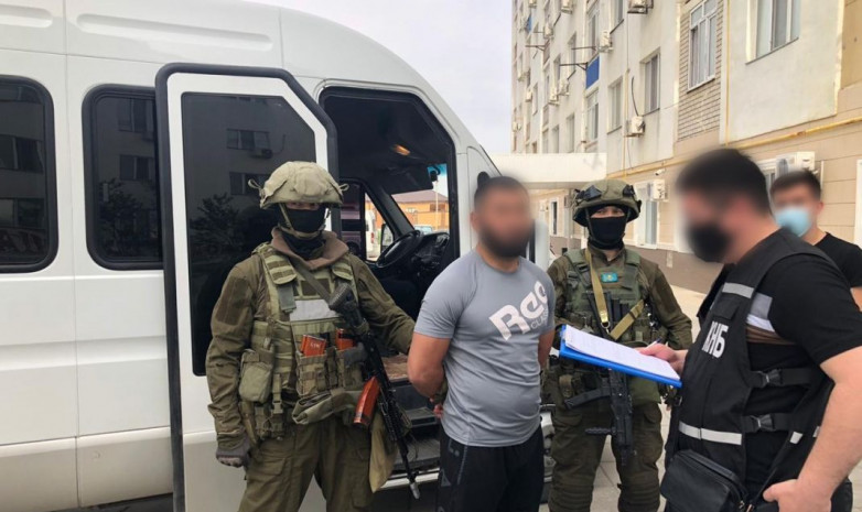«Супермен»-жекпе-жек шебері Атырау базарларында бопсалаушыға айналған
