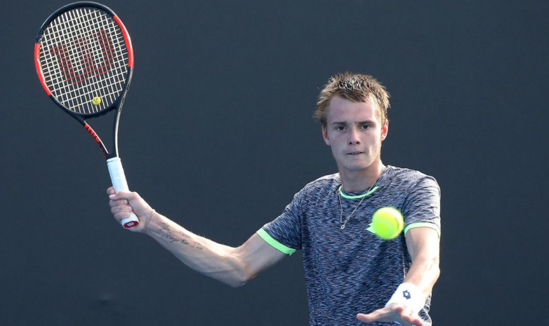 Бублик уступил в первом раунде турнира серии ATP 250 в Эшториле