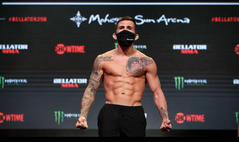 Младший брат Энтони Петтиса завоевал чемпионский титул Bellator