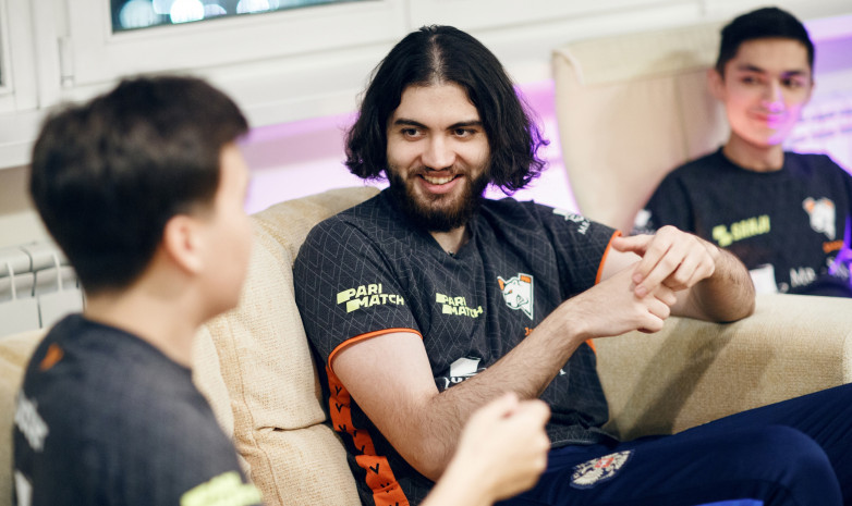 «Virtus.pro» прошли в полуфинал верхней сетки плей-офф EPIC CIS League Spring 2021