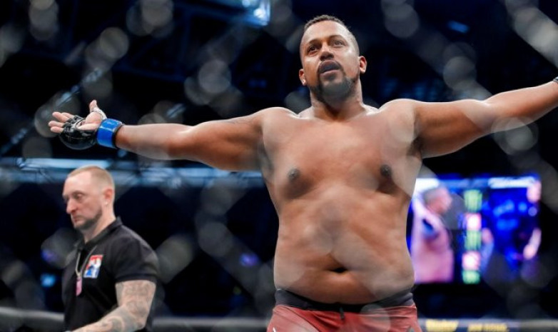 UFC тағы үш файтерді лигадан шығарды