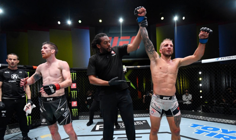 UFC Vegas 32: Басты жекпе-жекте Диллашоу Сэндхагенді жеңді